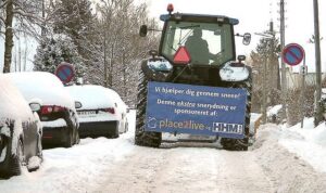 Read more about the article Hvad gør du hvis sneen kommer – og vejene ikke er ryddet?