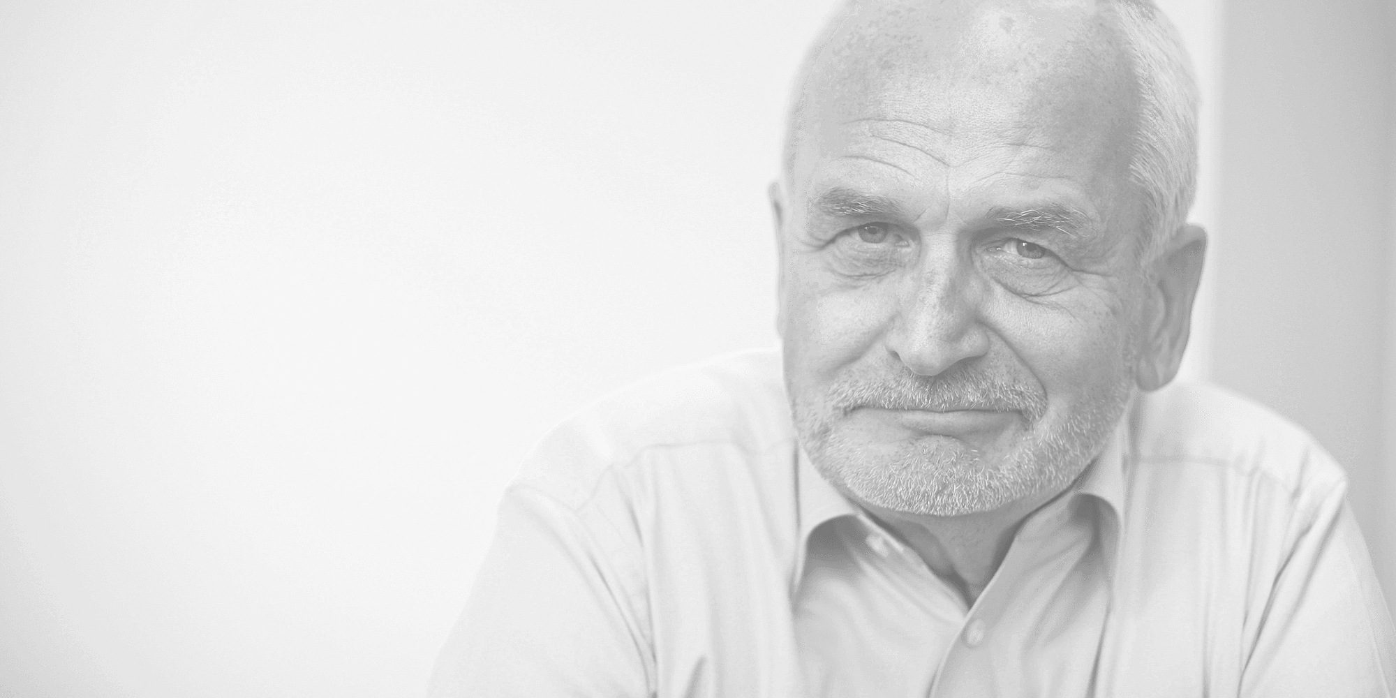 rolf hoegh_bg_bw